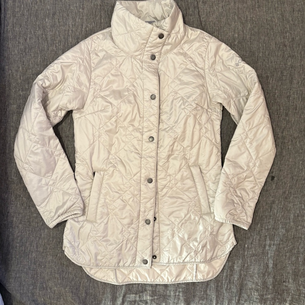 Columbia Women's Light Cream Puffer Jacket